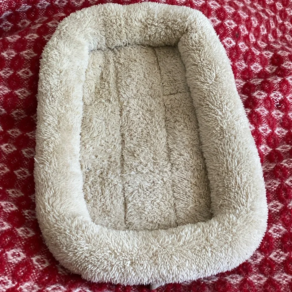 Petco Small Pet Faux Fur Bed